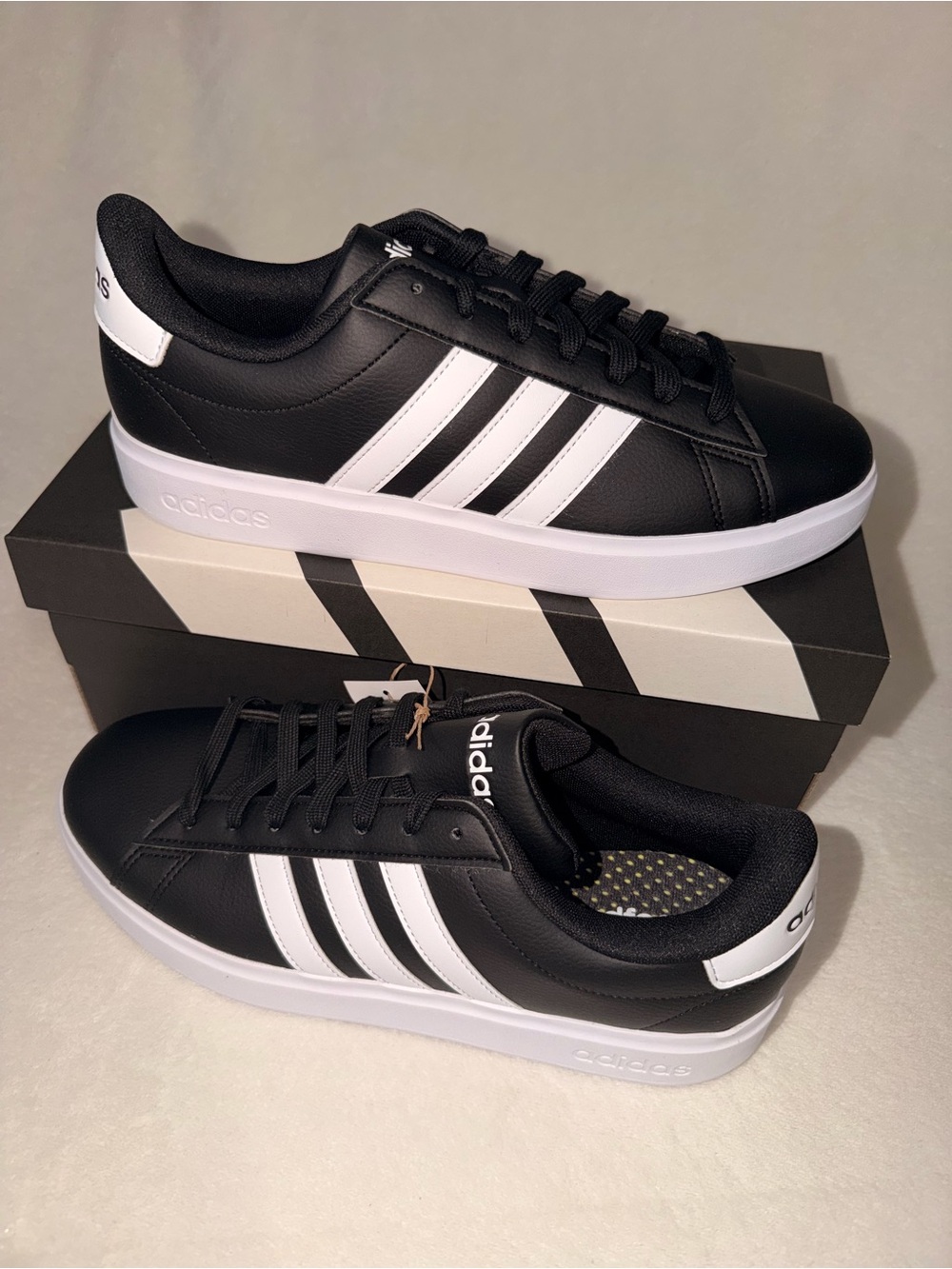 Adidas Grand Court 2.0 Black White Men’s Size 10 NWT